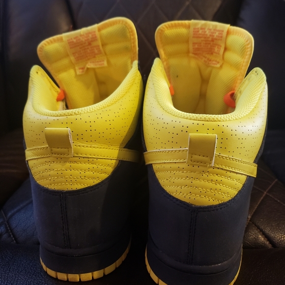 Nike Dunk High Homer Simpson Size 10 - Picture 3 of 8